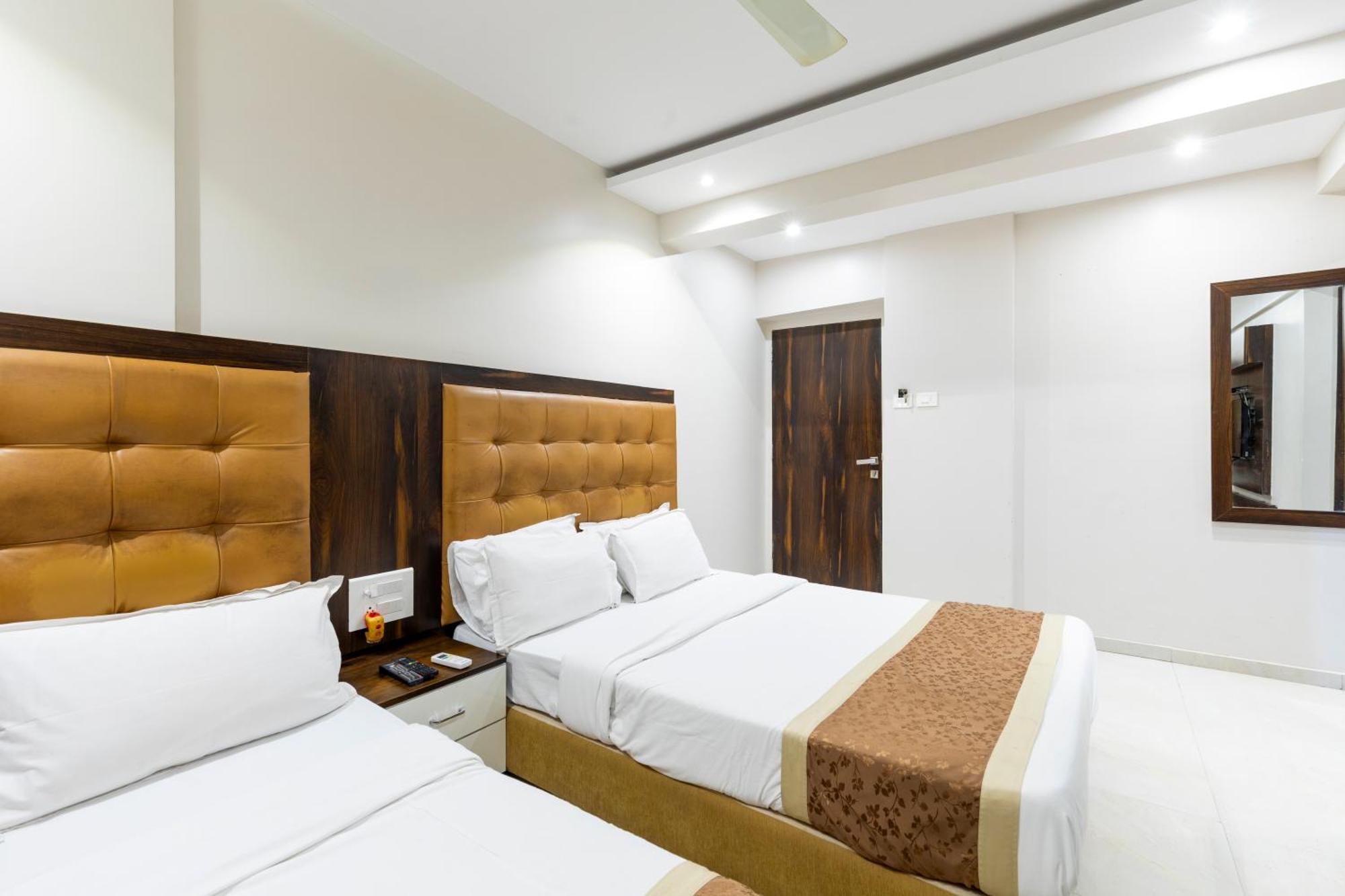 Hotel Embassy Park - Bkc Мумбаи Экстерьер фото